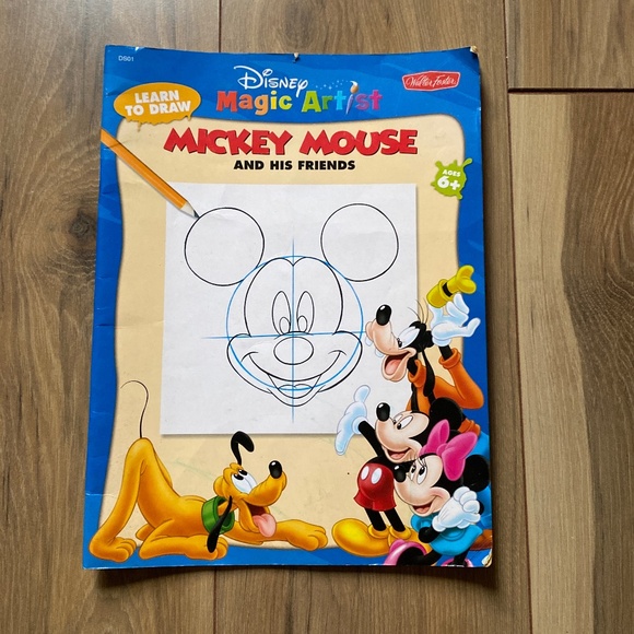 Disney Mickey Mouse Drawing Book - Picture 1 of 16